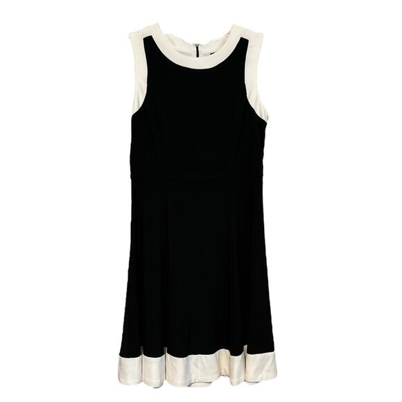 Tommy Hilfiger Dresses & Skirts - Tommy Hilfiger Black/ White Dress Size 4